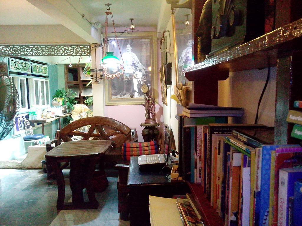 Cafe De Baan Raow Hotel Bangkok Exterior photo