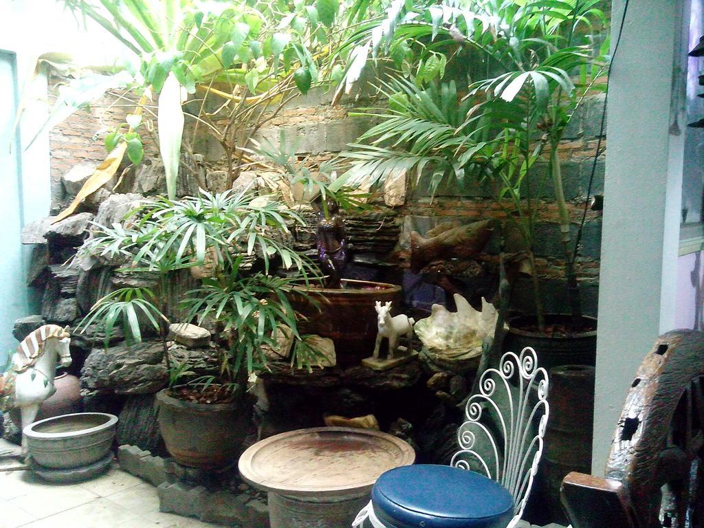 Cafe De Baan Raow Hotel Bangkok Exterior photo