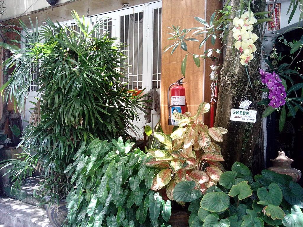 Cafe De Baan Raow Hotel Bangkok Exterior photo