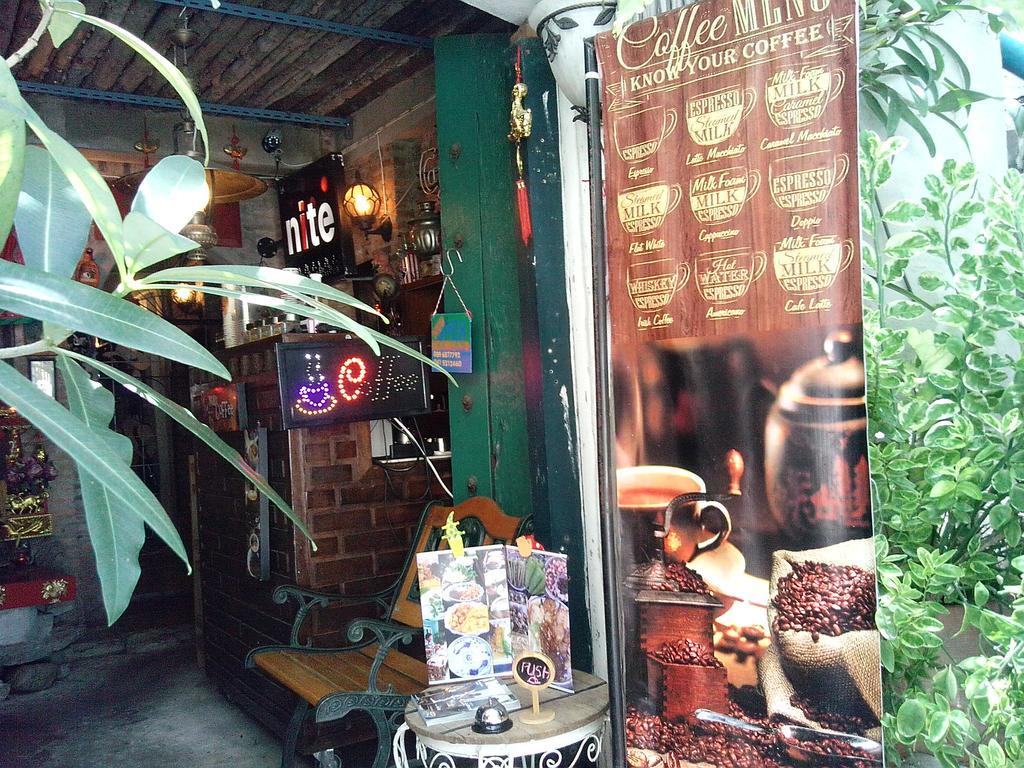 Cafe De Baan Raow Hotel Bangkok Exterior photo